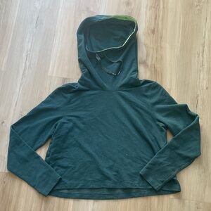 Under armour loose fit cropped hoodie